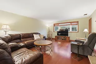 16236 Princeton Ave, Tinley Park, IL 60477 - Photo 10