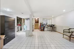 16236 Princeton Ave, Tinley Park, IL 60477 - Photo 24