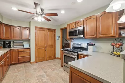 16236 Princeton Avenue, Tinley Park, IL 60477 - Photo 2