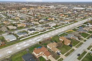 16236 Princeton Ave, Tinley Park, IL 60477 - Photo 32