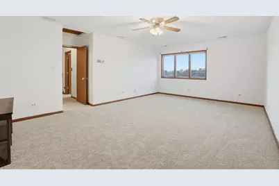 16236 Princeton Avenue, Tinley Park, IL 60477 - Photo 14