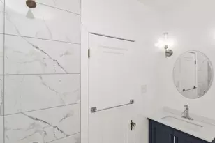 5637 N Christiana Ave, Chicago, IL 60659 - Photo 14