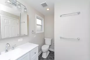 1426 N Greenview Ave, Chicago, IL 60642 - Photo 20