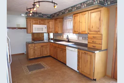 532 S Ward Street, Stockton, IL 61085 - Photo 2