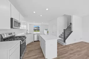 1254 Glenmont St, Algonquin, IL 60102 - Photo 4