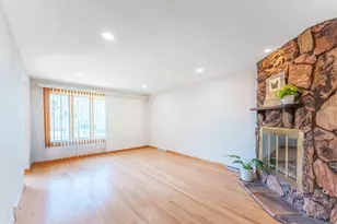 6210 W 64th St, Chicago, IL 60638 - Photo 4