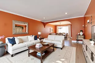 2016 E Seneca Ln, Mount Prospect, IL 60056 - Photo 4