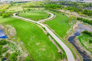 4311 Red Tail Ln, Johnsburg, IL 60051 - Photo 6