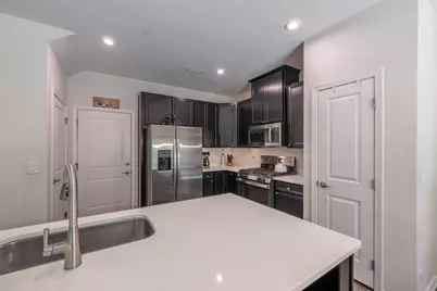 3363 Helene Rieder Drive, Montgomery, IL 60538 - Photo 4