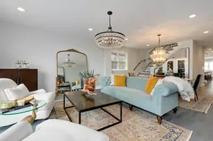 602 N May St, Chicago, IL 60642 - Photo 6