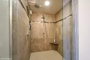 1660 N Lasalle Dr, Chicago, IL 60614 - Photo 12