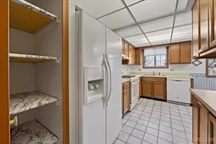 1258 Chalet Rd, Naperville, IL 60563 - Photo 14