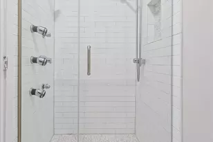 1636 W Erie St, Chicago, IL 60622 - Photo 16