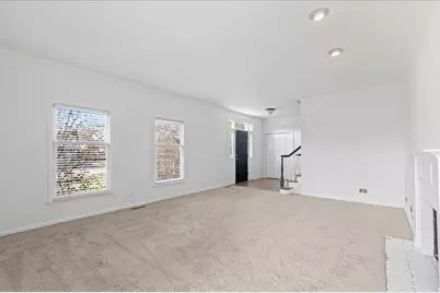 2321 Steeple Chase Circle W, Libertyville, IL 60048 - Photo 12