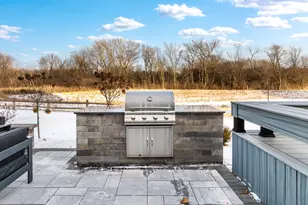 1127 Hibbard Rd, Naperville, IL 60563 - Photo 54