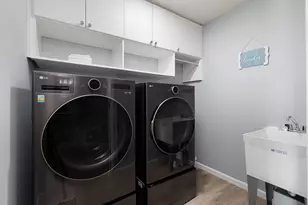 1127 Hibbard Rd, Naperville, IL 60563 - Photo 40