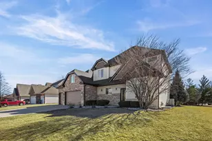 26729 W Allison Dr, Channahon, IL 60410 - Photo 2