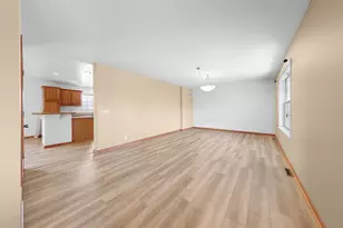 4320 W Grand Ridge Rd, Verona, IL 60479 - Photo 4