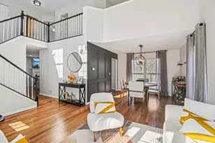 2834 Forestview Dr, Carpentersville, IL 60110 - Photo 4