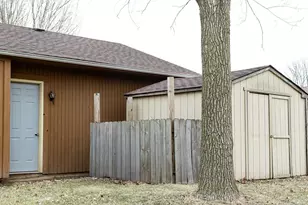 3071 Breezeway Dr, Rockford, IL 61109 - Photo 6