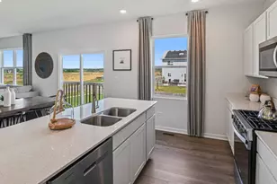 984 Sapphire Ln, Montgomery, IL 60538 - Photo 4