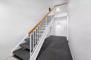 385 Woodview Cir, Elgin, IL 60120 - Photo 20