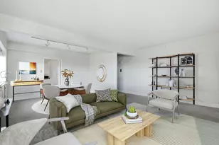 5056 N Marine Dr, Chicago, IL 60640 - Photo 2