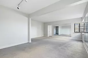 5056 N Marine Dr, Chicago, IL 60640 - Photo 10