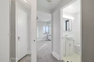 5056 N Marine Dr, Chicago, IL 60640 - Photo 18