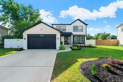 1211 Diane Lane, Elk Grove Village, IL 60007 - Photo 1