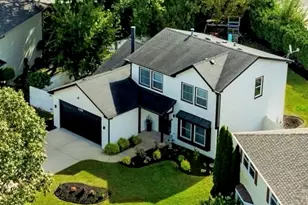 1211 Diane Ln, Elk Grove Village, IL 60007 - Photo 2