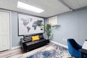 1211 Diane Ln, Elk Grove Village, IL 60007 - Photo 16