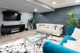 1211 Diane Ln, Elk Grove Village, IL 60007 - Photo 18