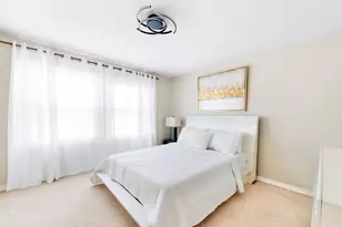 1211 Diane Ln, Elk Grove Village, IL 60007 - Photo 14