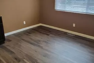 1273 E Chestnut St, Kankakee, IL 60901 - Photo 10