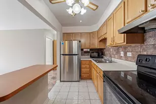 605 W Central Rd, Mount Prospect, IL 60056 - Photo 10