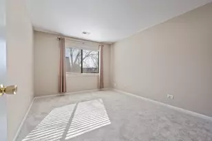 605 W Central Rd, Mount Prospect, IL 60056 - Photo 12