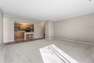 605 W Central Road #C1, Mount Prospect, IL 60056 - Photo 6