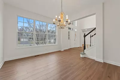 1632 Acorn Drive, Hoffman Estates, IL 60192 - Photo 10