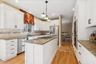 1312 Galloway Dr, Woodstock, IL 60098 - Photo 6