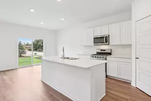 2663 Camelback Dr, Pingree Grove, IL 60140 - Photo 8