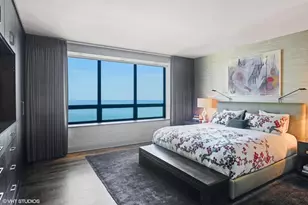 180 E Pearson St, Chicago, IL 60611 - Photo 24