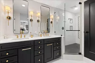 [Address not provided], Chicago, IL 60657 - Photo 16