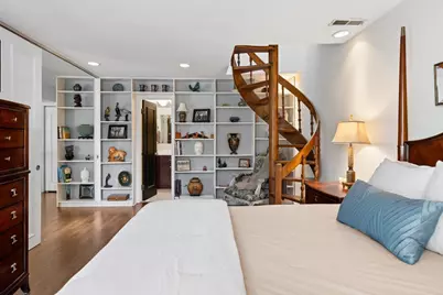 [Address not provided], Chicago, IL 60657 - Photo 18