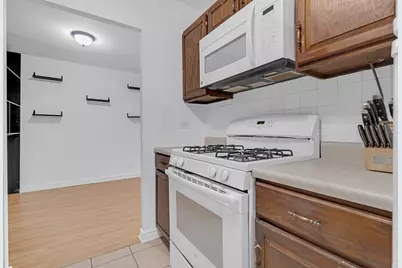 840 Wellington Avenue #108, Elk Grove Village, IL 60007 - Photo 6