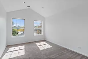 2257 Lake Ridge Dr, Glendale Heights, IL 60139 - Photo 10