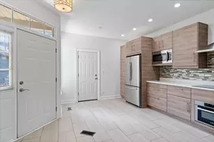 2257 Lake Ridge Dr, Glendale Heights, IL 60139 - Photo 8