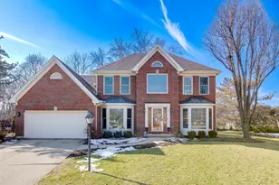 560 Partridge Dr, West Chicago, IL 60185 - Photo 1