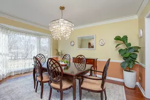 560 Partridge Dr, West Chicago, IL 60185 - Photo 8