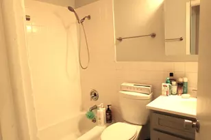 10381 Dearlove Rd, Glenview, IL 60025 - Photo 8